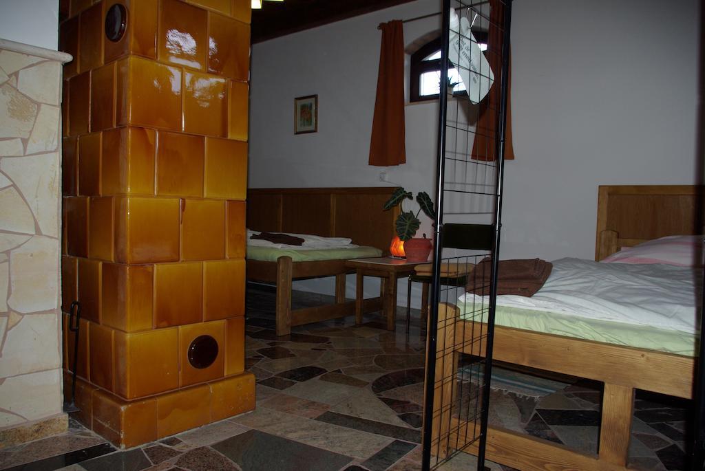 Hotel Dabasi Lovas Vendeghaz Pokoj fotografie